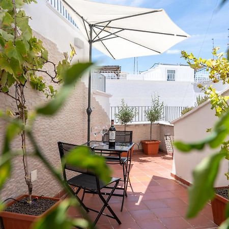 Apartamento Wineart House, Terracielo Indipendente Nel Centro Di Monopoli Exterior foto
