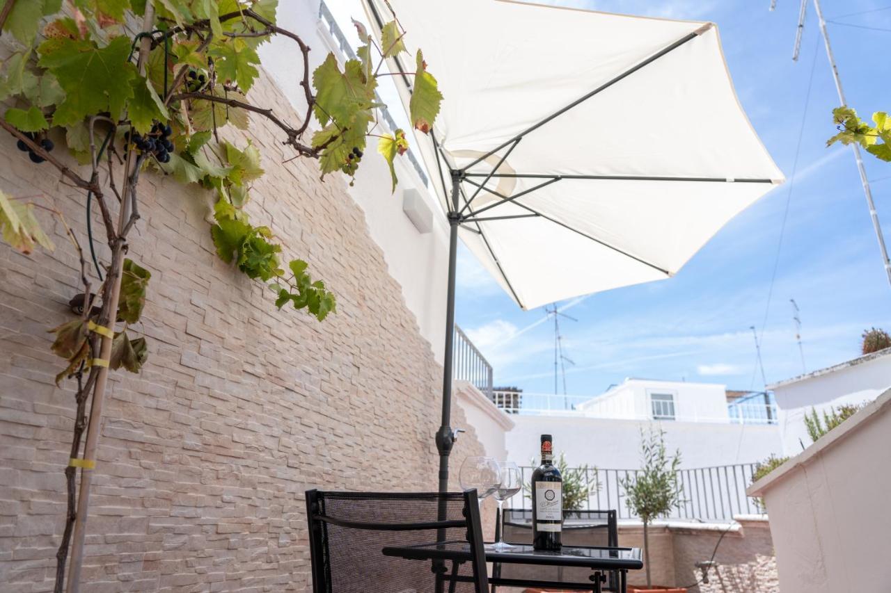 Apartamento Wineart House, Terracielo Indipendente Nel Centro Di Monopoli Exterior foto