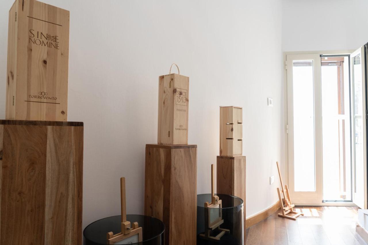 Apartamento Wineart House, Terracielo Indipendente Nel Centro Di Monopoli Exterior foto