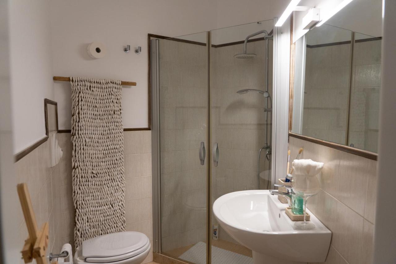 Apartamento Wineart House, Terracielo Indipendente Nel Centro Di Monopoli Exterior foto
