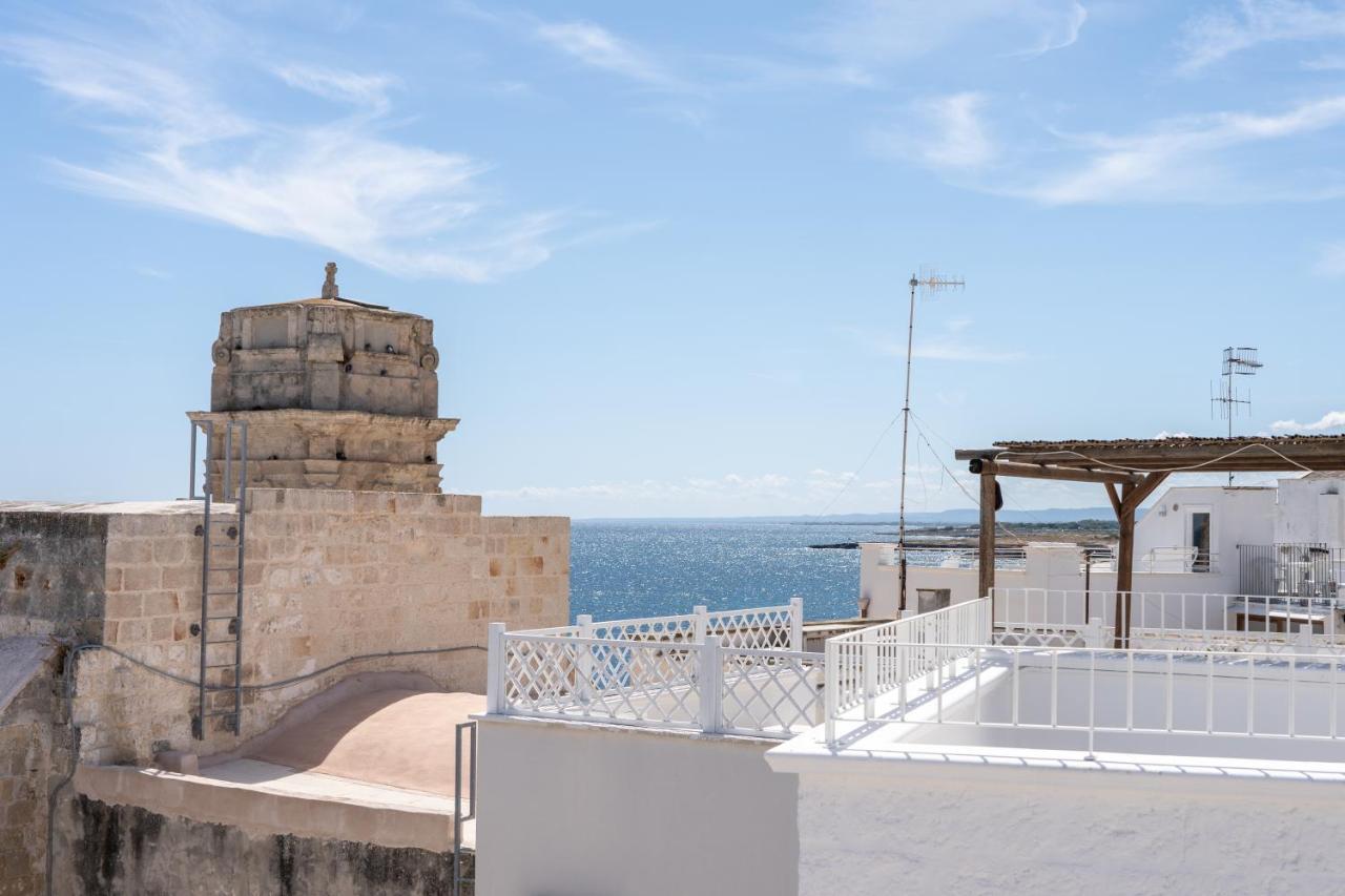 Apartamento Wineart House, Terracielo Indipendente Nel Centro Di Monopoli Exterior foto