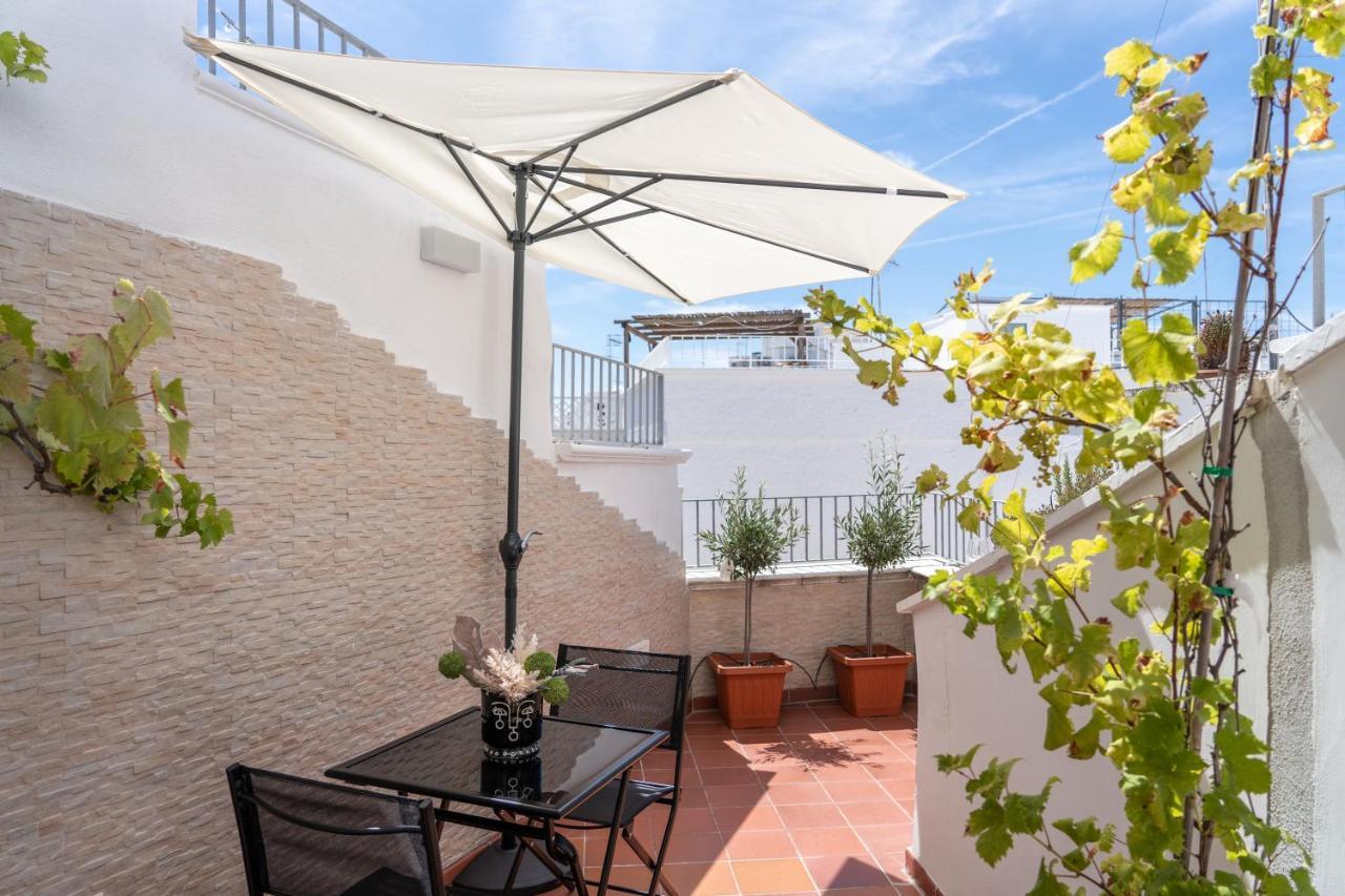 Apartamento Wineart House, Terracielo Indipendente Nel Centro Di Monopoli Exterior foto