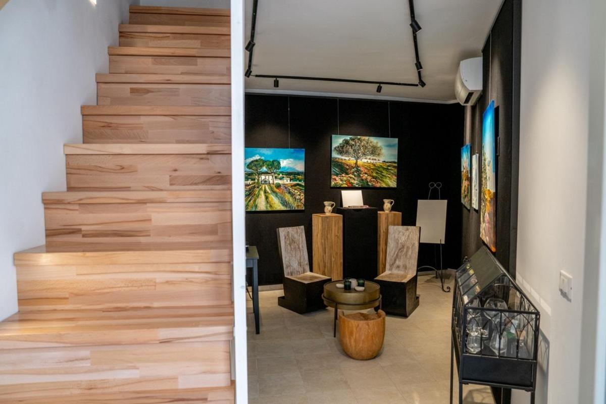 Apartamento Wineart House, Terracielo Indipendente Nel Centro Di Monopoli Exterior foto